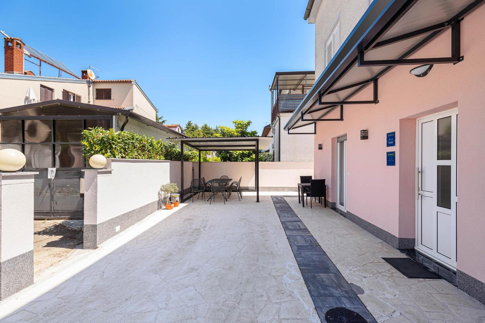 Rooms And Studio Flora Porec Exterior photo